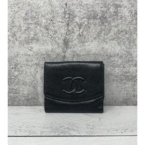 Chanel Vintage Timeless Compact Caviar Wallet